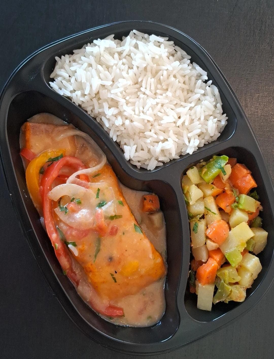JANTINHA de Moqueca de Peixe, Arroz Branco e Seleta de Legumes (400g)